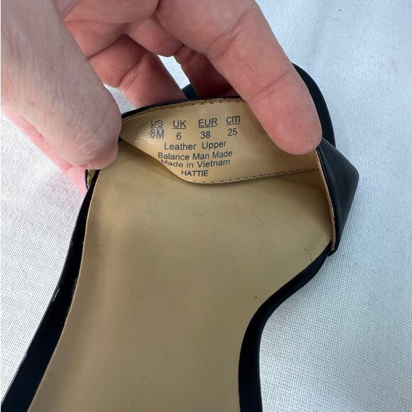 Naturalizer Women's sz 8 Hattie Black Leather Kitten Heel Ankle Strap Open Toe - Picture 7 of 10